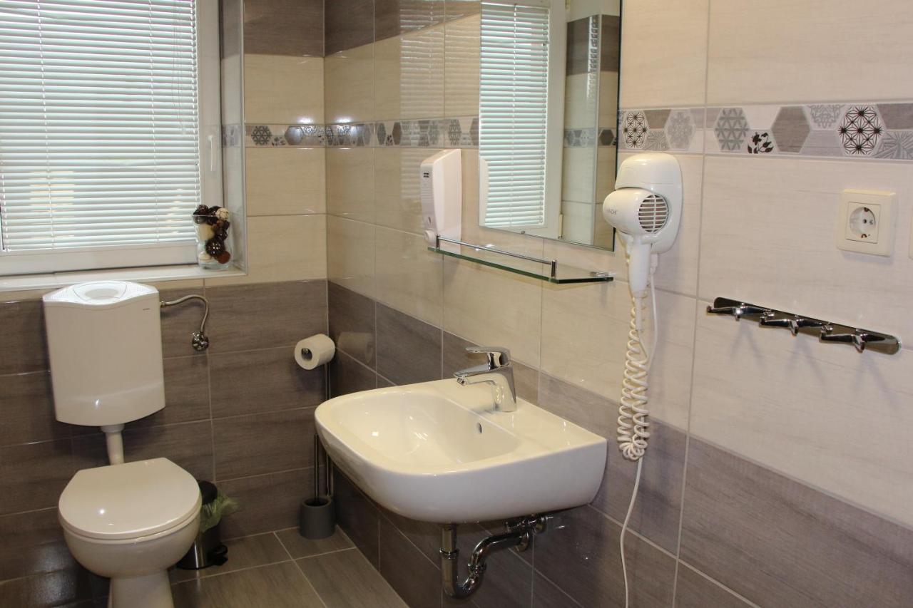 Hegylanc Fogado Bed & Breakfast Sotony Bagian luar foto