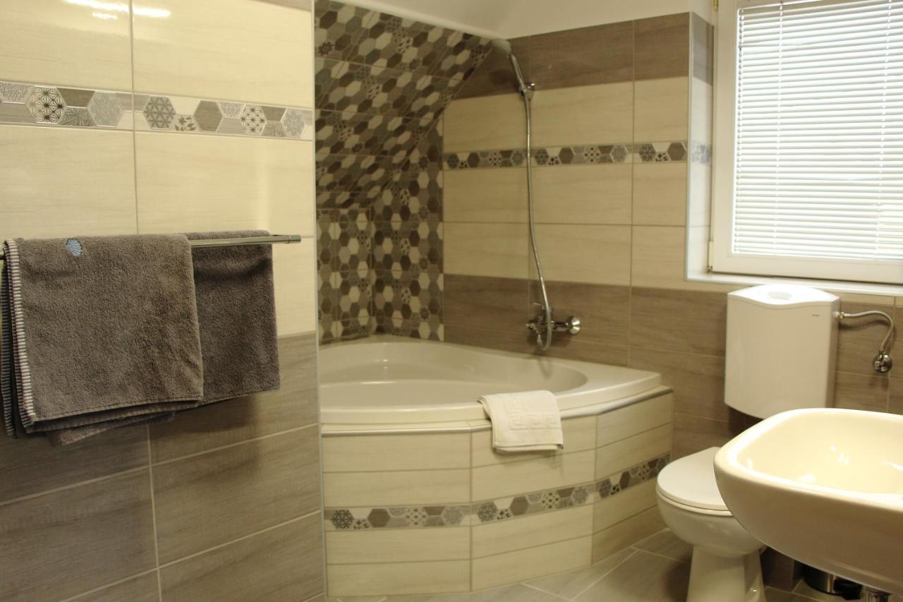 Hegylanc Fogado Bed & Breakfast Sotony Bagian luar foto